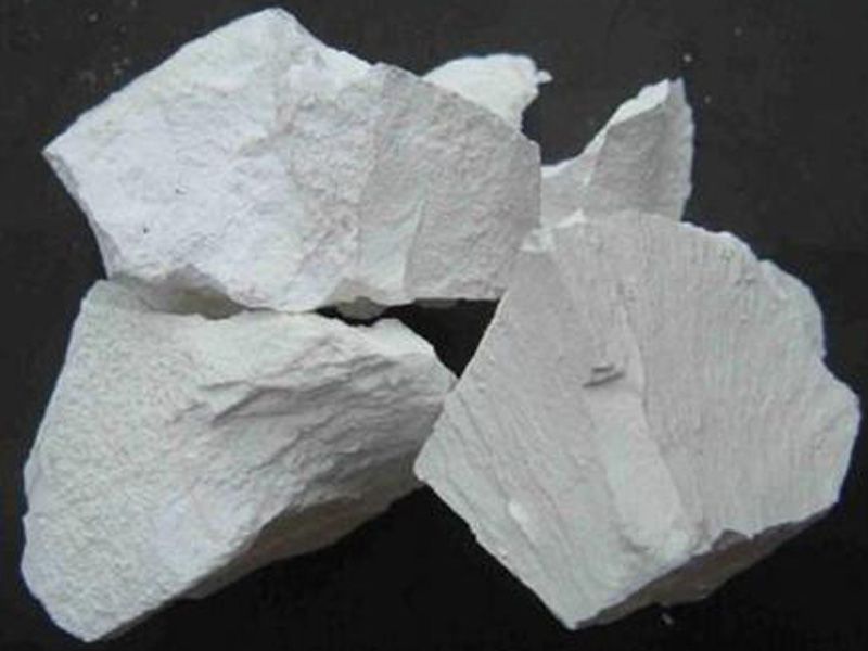 熟石灰粉和生石灰粉有什么区别？